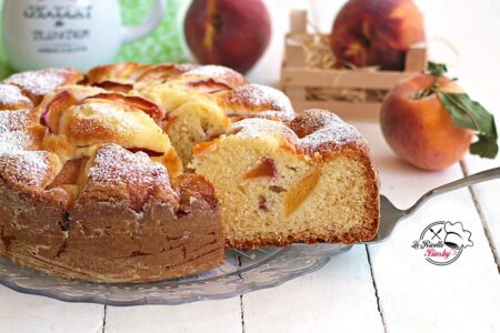 TORTA ALLO YOGURT E PESCHE BIMBY