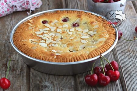 CROSTATA ALLE CILIEGIE E MANDORLE BIMBY