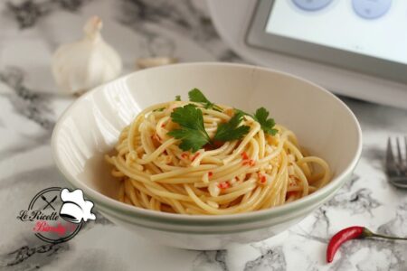 SPAGHETTI AGLIO OLIO E PEPERONCINO BIMBY