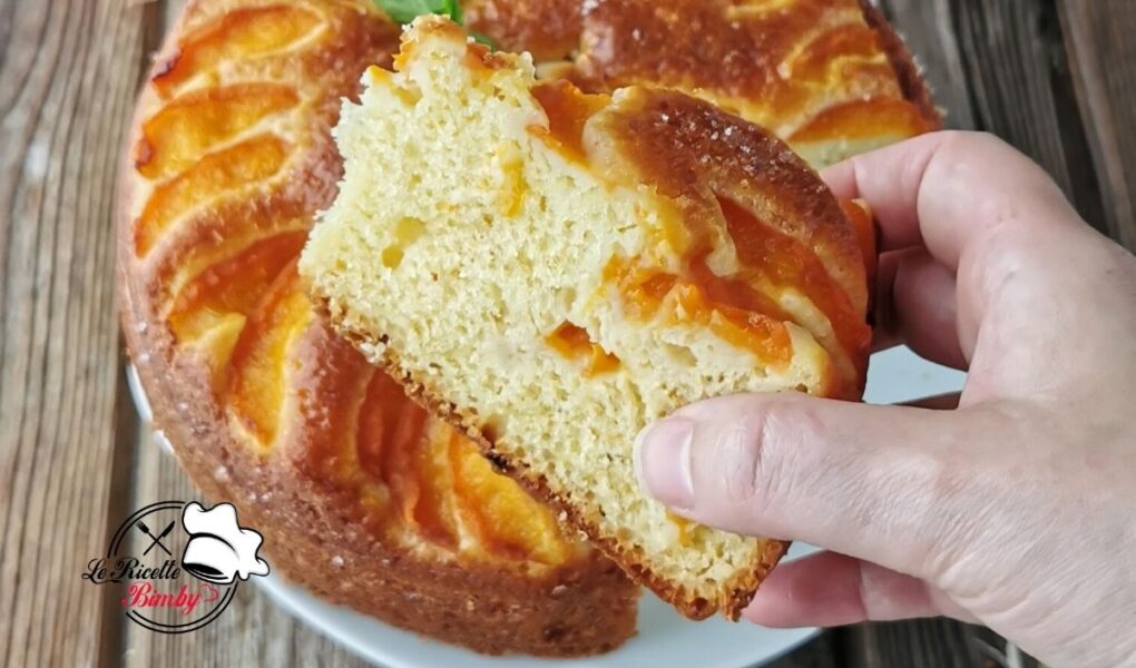 TORTA ALL'ALBICOCCA E YOGURT BIMBY