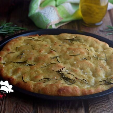 FOCACCIA DI SEMOLA MORBIDA BIMBY