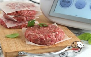 IMPASTO PER HAMBURGER DI CARNE BIMBY