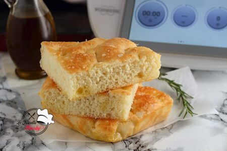 FOCACCIA MORBIDA COME UNA NUVOLA