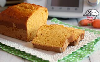 PLUMCAKE ALLE CAROTE E MANDORLE BIMBY