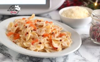 FARFALLE CREMOSE AL SALMONE BIMBY