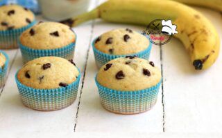 MUFFIN ALLA BANANA E CIOCCOLATO