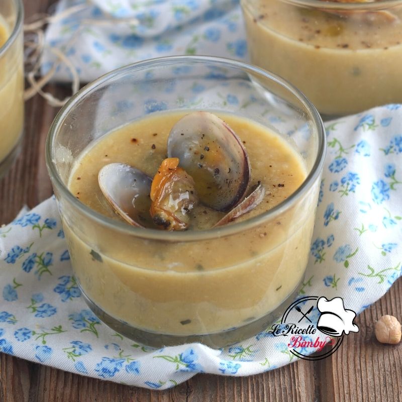 VONGOLE SU CREMA DI CECI