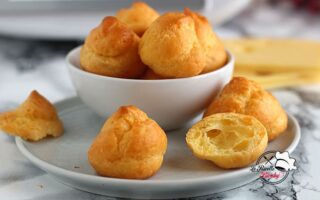 BIGNE' SALATI AL FORMAGGIO BIMBY 