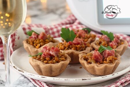 CESTINI SALATI CON LENTICCHIE E COTECHINO BIMBY