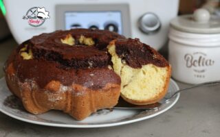 CIAMBELLA ALLO YOGURT BICOLORE BIMBY