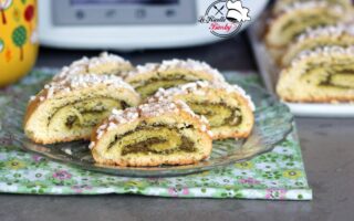 BISCOTTI ARROTOLATI AL PISTACCHIO