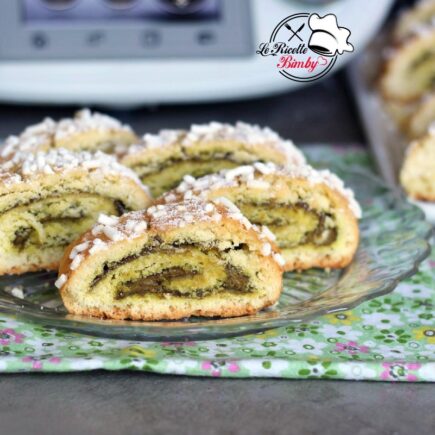 BISCOTTI ARROTOLATI AL PISTACCHIO