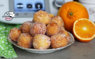 CASTAGNOLE ALLO YOGURT E ARANCIA BIMBY