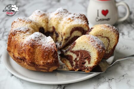 CIAMBELLA VARIEGATA AL LATTE E CACAO