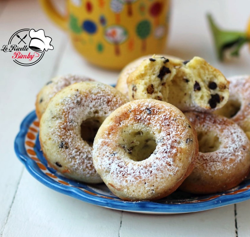 CIAMBELLINE CON GOCCE DI CIOCCOLATO CIAMBELLINE CON GOCCE DI CIOCCOLATO
