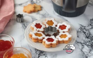 BISCOTTI ALLA MARMELLATA RICETTA BIMBY