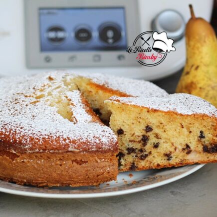 TORTA ALLE PERE CON GOCCE DI CIOCCOLATO