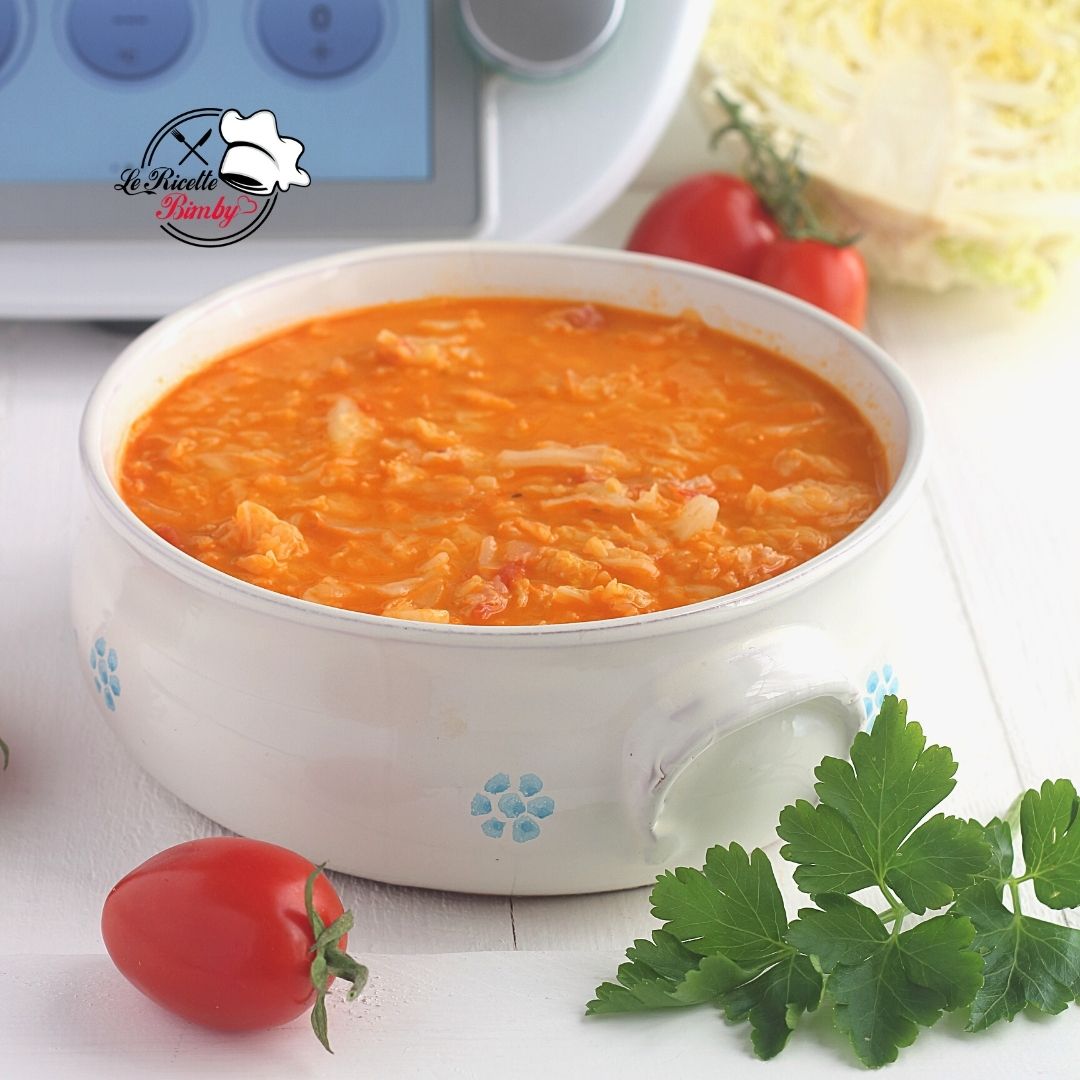 ZUPPA DI VERZA BIMBY CON PANCETTA E POMODORINI