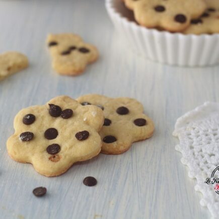 BISCOTTI ALL'OLIO E CIOCCOLATO BIMBY