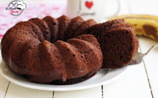 CIAMBELLA ALLA BANANA E CIOCCOLATO