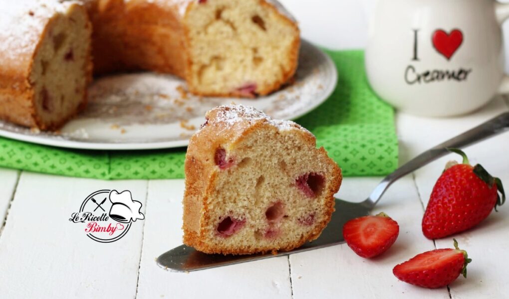 CIAMBELLA ALLE FRAGOLE E YOGURT BIMBY