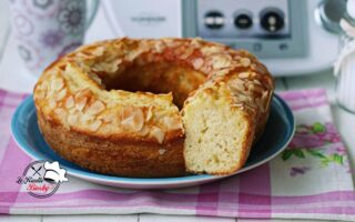 CIAMBELLA AL LIMONE E MANDORLE BIMBY