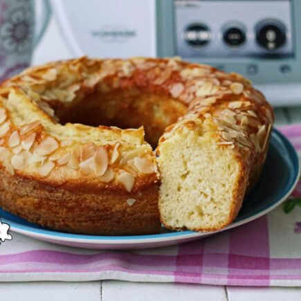 CIAMBELLA AL LIMONE E MANDORLE BIMBY