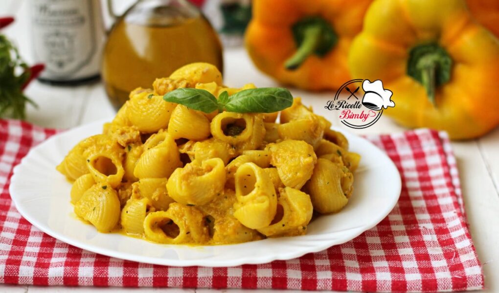 PASTA CON CREMA DI PEPERONI GIALLI BIMBY