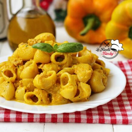 PASTA CON CREMA DI PEPERONI GIALLI BIMBY