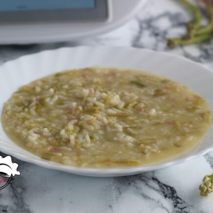 RISOTTO CREMOSO ASPARAGI E SALSICCIA BIMBY