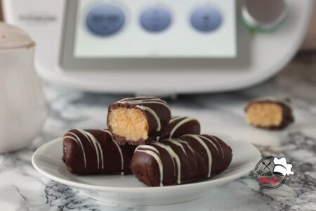 DOLCETTI AL COCCO E CIOCCOLATO TIPO BOUNTY BIMBY