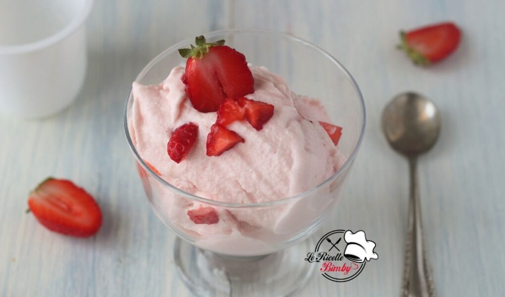 GELATO ALLE FRAGOLE E YOGURT BIMBY