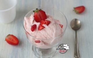 GELATO ALLE FRAGOLE E YOGURT BIMBY