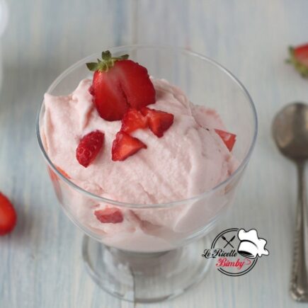 GELATO ALLE FRAGOLE E YOGURT BIMBY