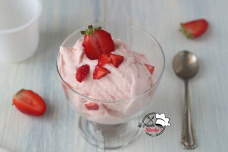 GELATO ALLE FRAGOLE E YOGURT BIMBY