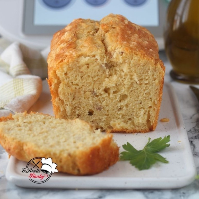 PLUMCAKE SALATO AL TONNO E FORMAGGIO (1)