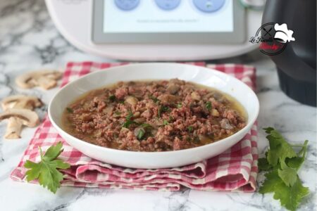 SUGO BIANCO CON SALSICCIA E FUNGHI BIMBY