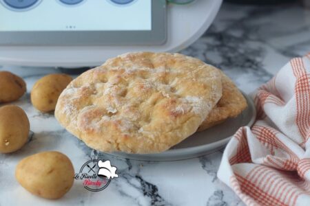 FOCACCINE VELOCI SENZA LIEVITO DI BIRRA BIMBY