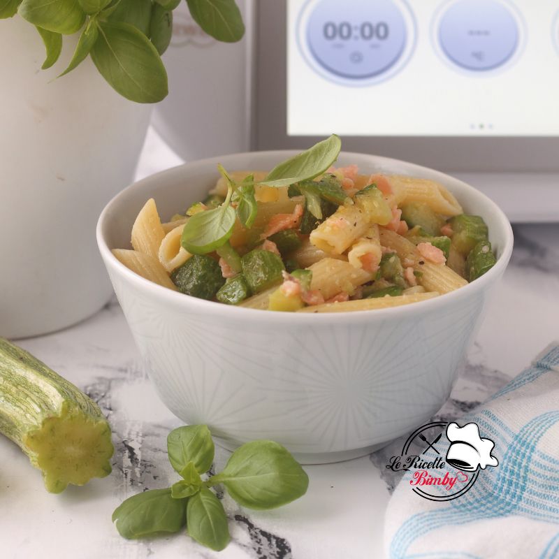 PASTA SALMONE FRESCO E ZUCCHINE BIMBY