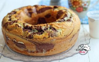 CIAMBELLONE ALLO YOGURT BICOLORE