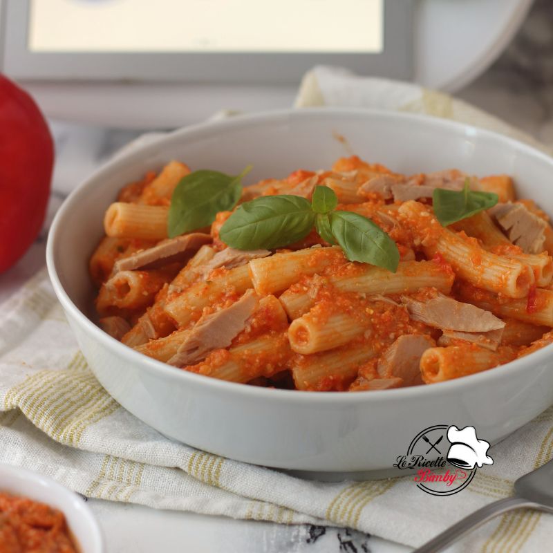 PASTA AL PESTO DI PEPERONI E TONNO BIMBY