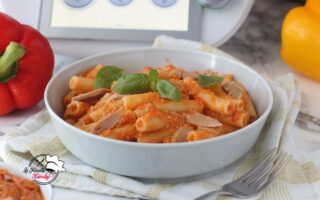 PASTA AL PESTO DI PEPERONI E TONNO BIMBY