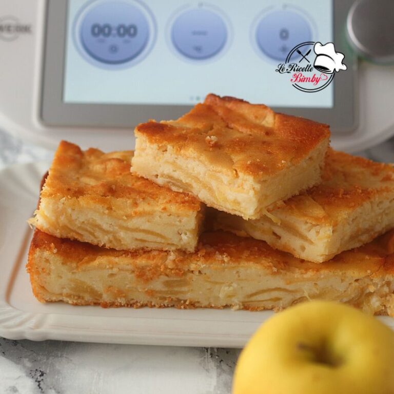TORTA CREMOSA ALLE MELE E YOGURT BIMBY