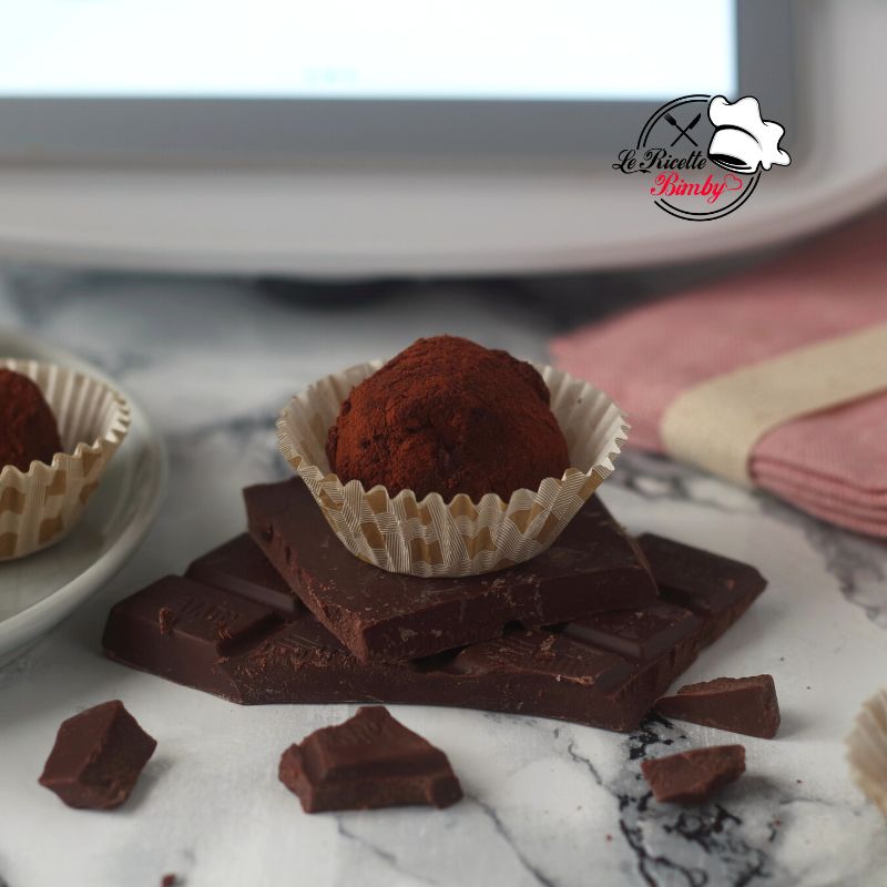 TARTUFI AL CIOCCOLATO FONDENTE BIMBY