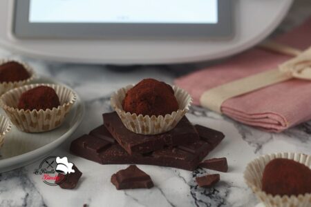 TARTUFI AL CIOCCOLATO FONDENTE BIMBY