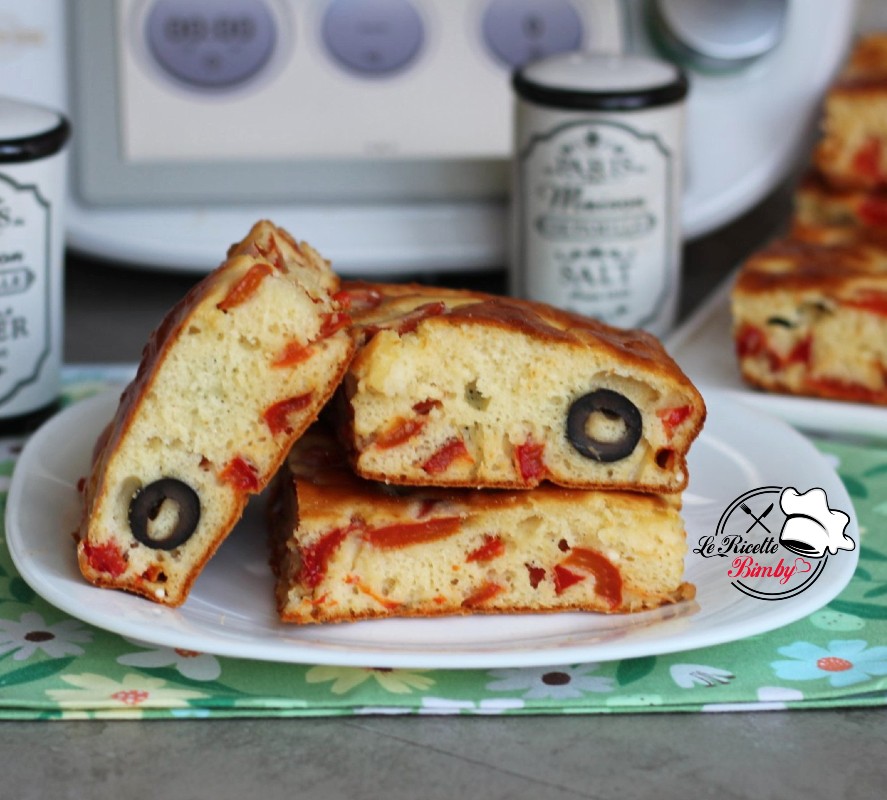 TORTA SALATA AI PEPERONI E OLIVE BIMBY