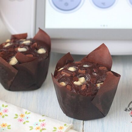MUFFIN AI TRE CIOCCOLATI BIMBY CON YOGURT GRECO