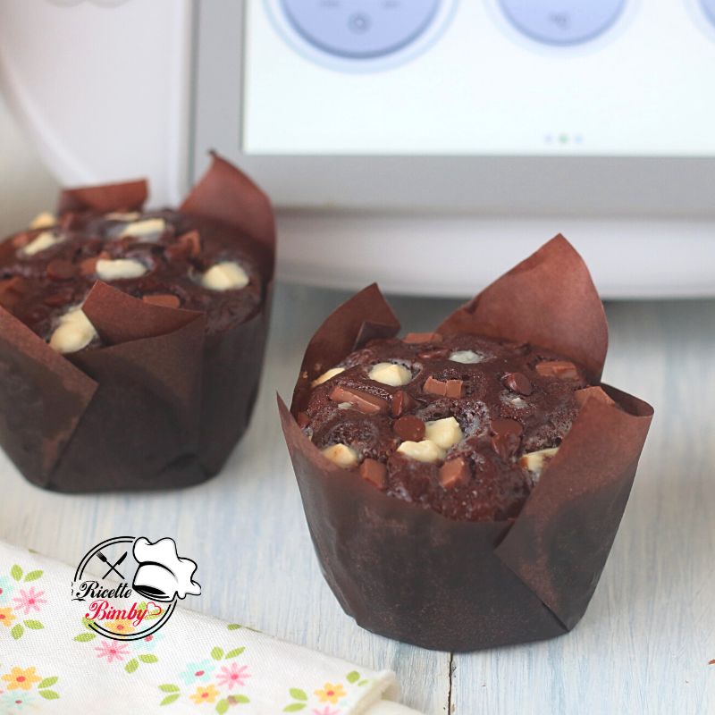 MUFFIN AI TRE CIOCCOLATI BIMBY CON YOGURT GRECO