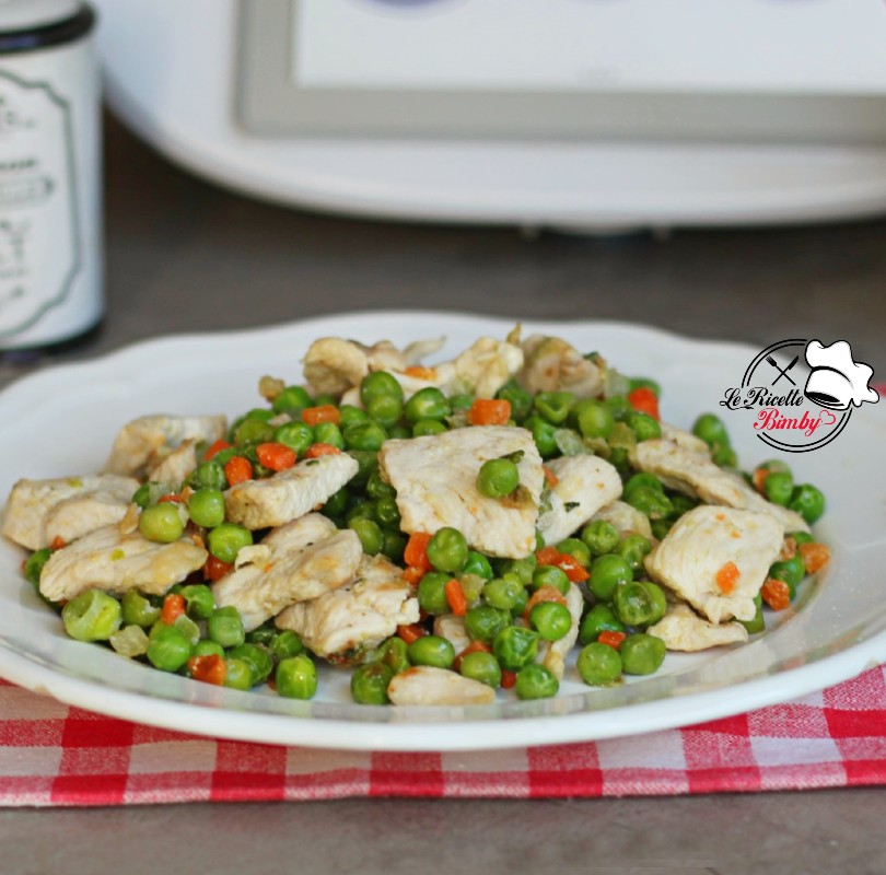 BOCCONCINI DI POLLO E PISELLI AL VAROMA