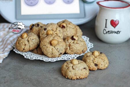 BISCOTTI CROCCANTI ALLE NOCCIOLE BIMBY